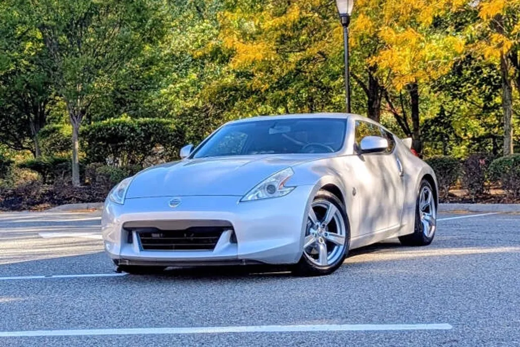 2009 Nissan 370Z Base photo 1