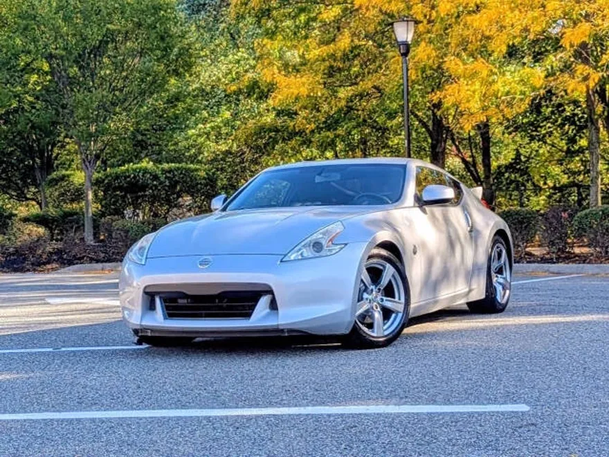 2009 Nissan 370Z Base photo 1