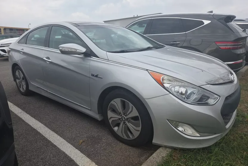2015 Hyundai Sonata Hybrid Limited photo 1
