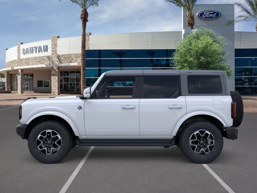 2025 Ford Bronco Outer Banks photo 1