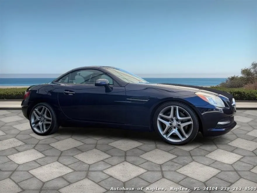 2013 Mercedes Benz SLK 350 photo 1