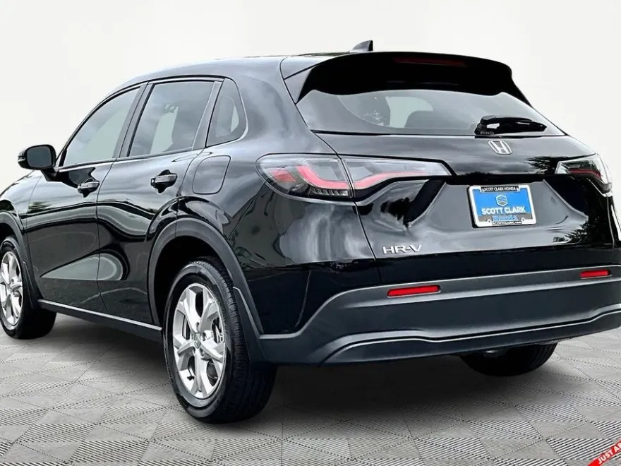 2024 Honda HR-V LX photo 1