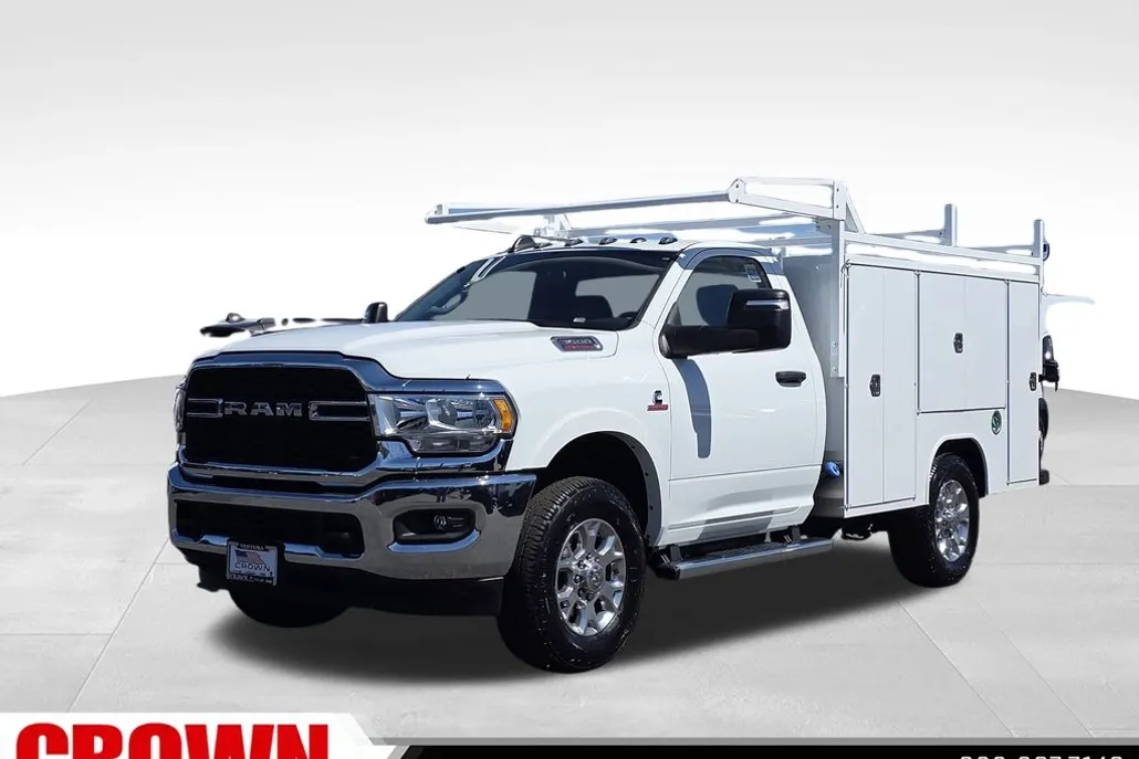 2024 Ram 3500 Tradesman photo 1