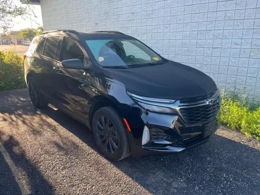 2022 Chevrolet Equinox RS photo 1