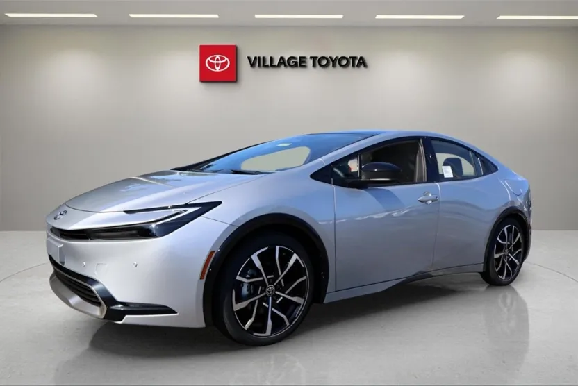 2026 Toyota Prius Plug-in Hybrid XSE photo 1