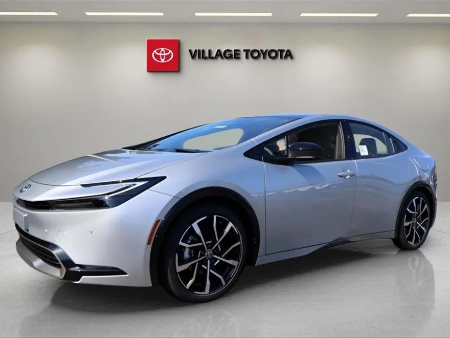 2026 Toyota Prius Plug-in Hybrid XSE photo 1