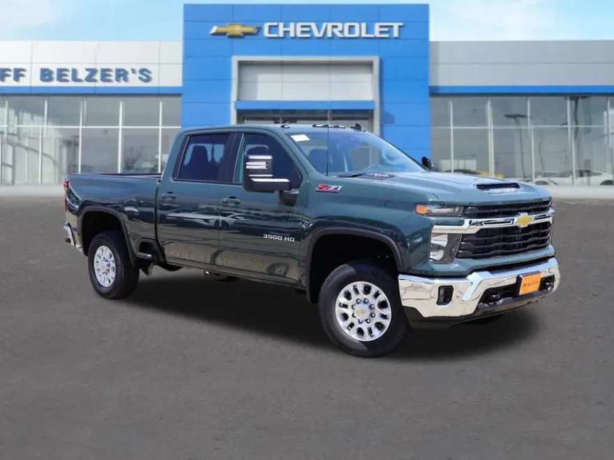 2025 Chevrolet Silverado 3500HD LT Z71 photo 1