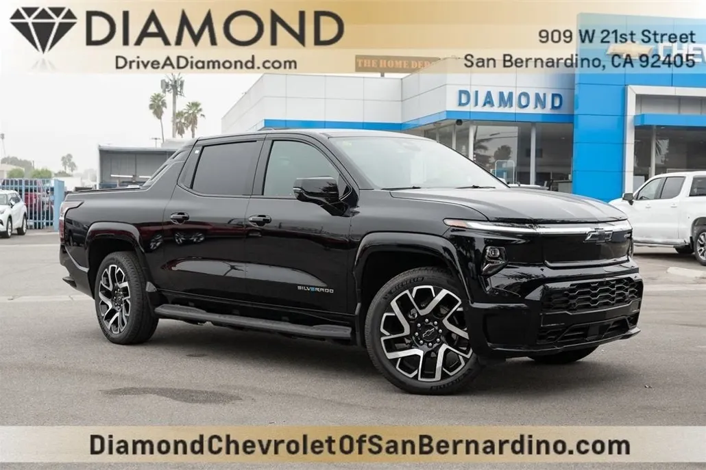 2024 Chevrolet Silverado EV RST photo 1