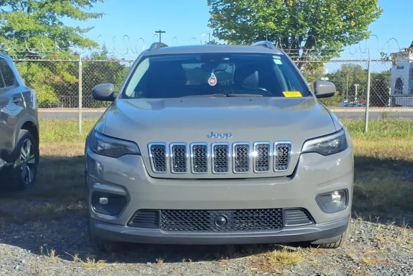 2020 Jeep Cherokee Lux photo 1