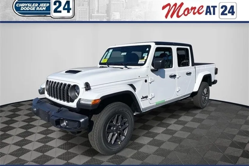 2025 Jeep Gladiator Sport S photo 1