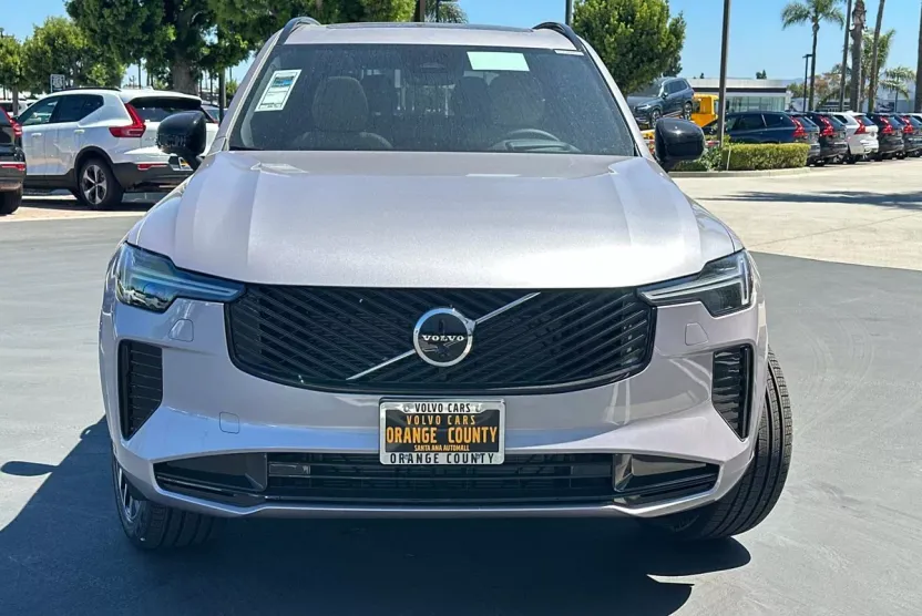 2026 Volvo XC90 photo 1