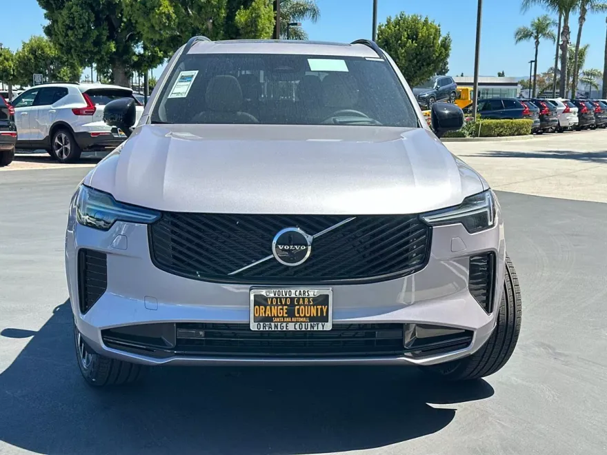 2026 Volvo XC90 photo 1