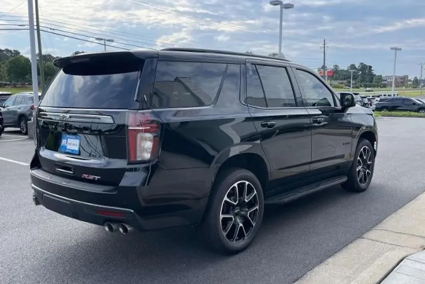 2022 Chevrolet Tahoe RST photo 1