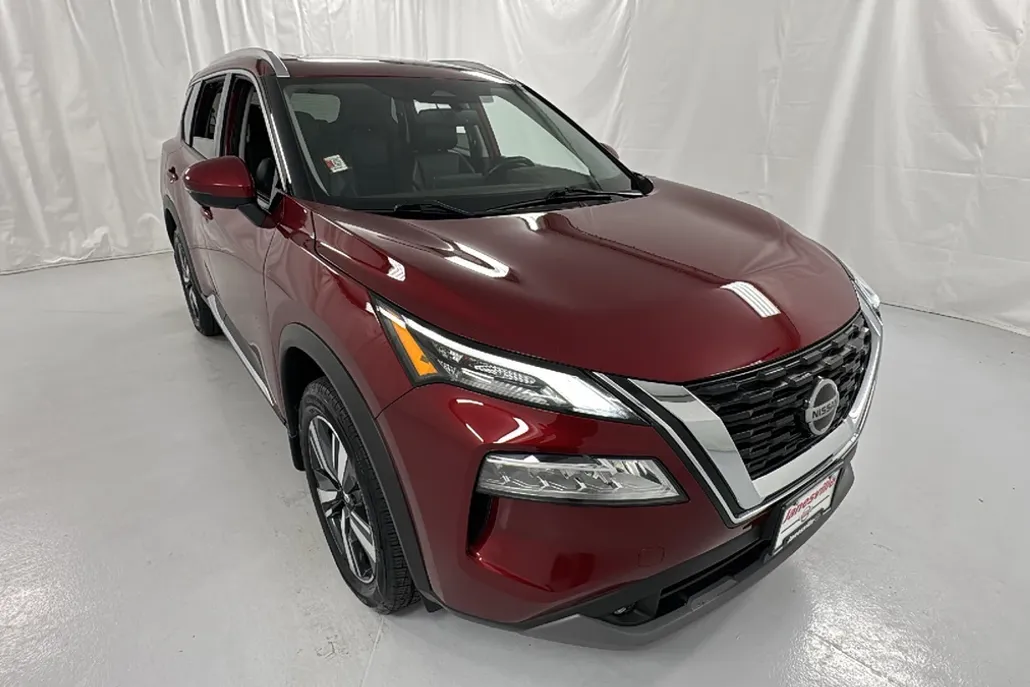 2021 Nissan Rogue SL photo 1