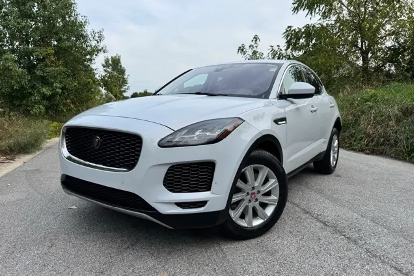 2018 Jaguar E-PACE S photo 1