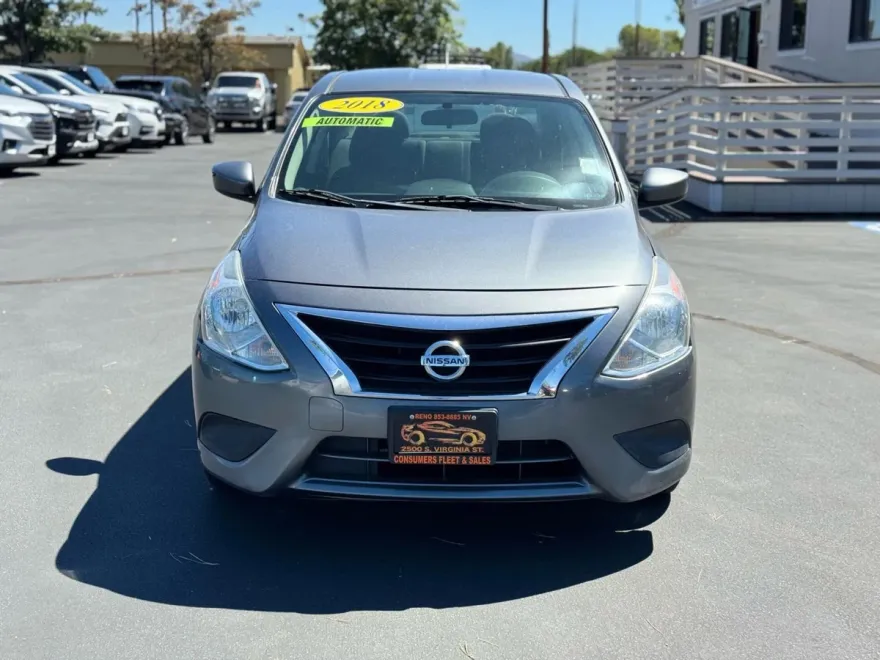 2018 Nissan Versa SV Sedan photo 1