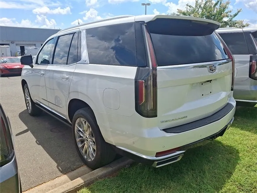 2023 Cadillac Escalade Premium Luxury photo 1