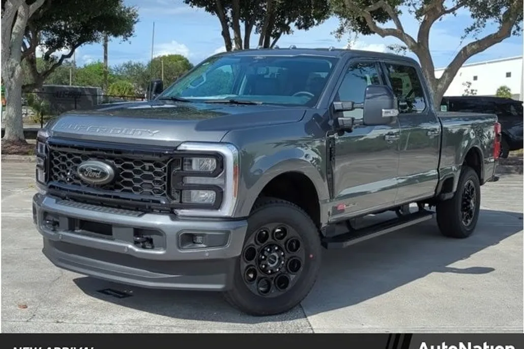 2026 Ford F-250 Lariat photo 1
