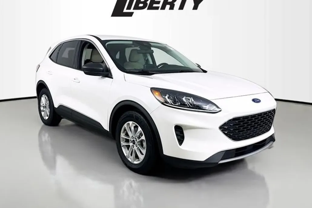 2022 Ford Escape Hybrid SE photo 1