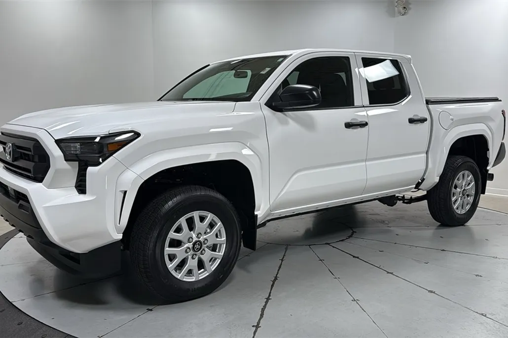 2024 Toyota Tacoma SR photo 1