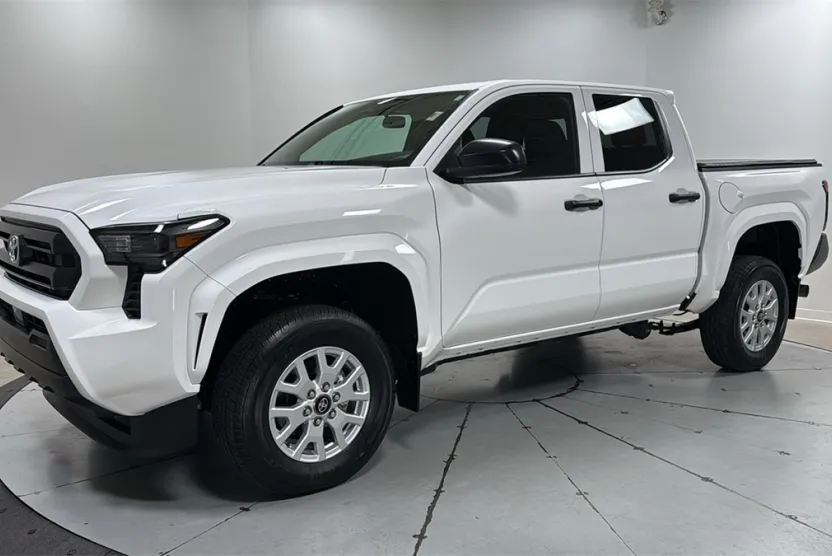 2024 Toyota Tacoma SR photo 1