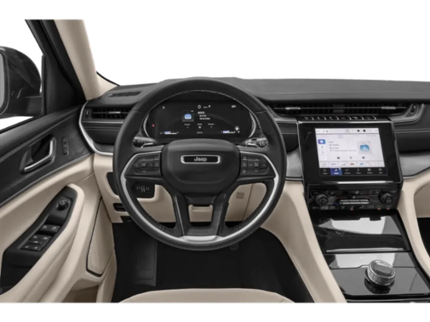 2025 Jeep Grand Cherokee Laredo X photo 3