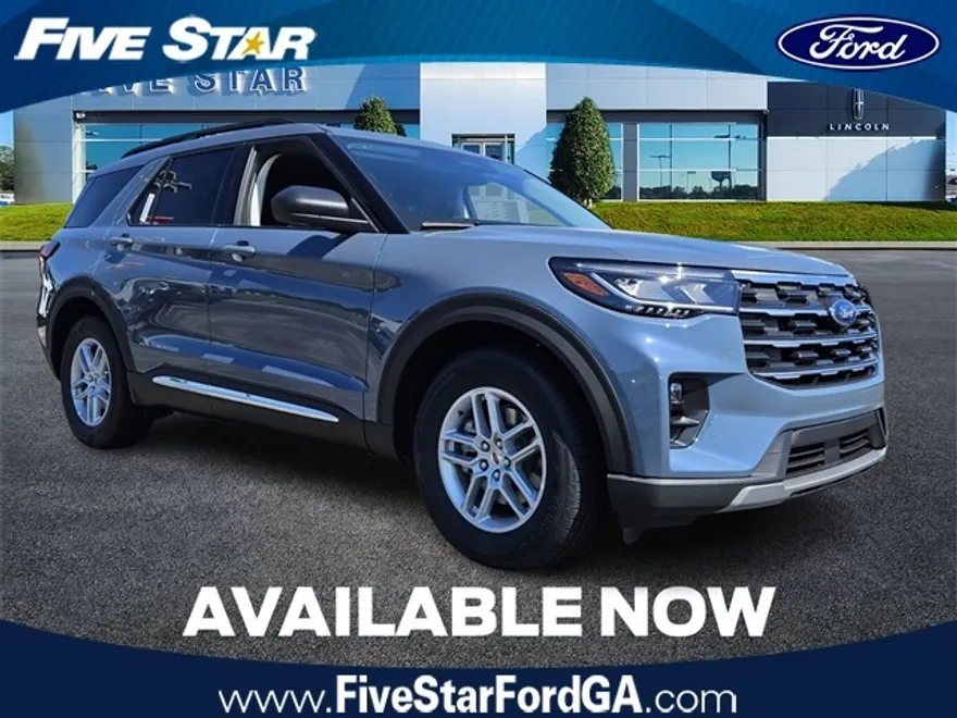 2025 Ford Explorer photo 1