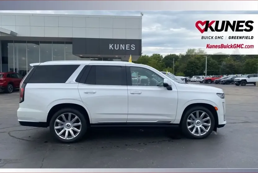 2022 Cadillac Escalade Premium Luxury Platinum photo 1