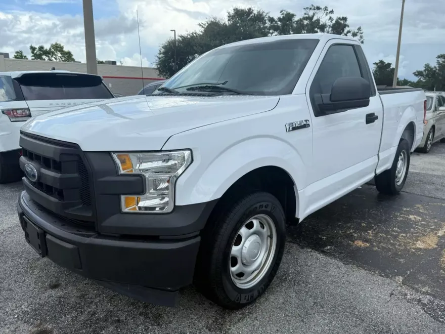 2017 Ford F-150 photo 1