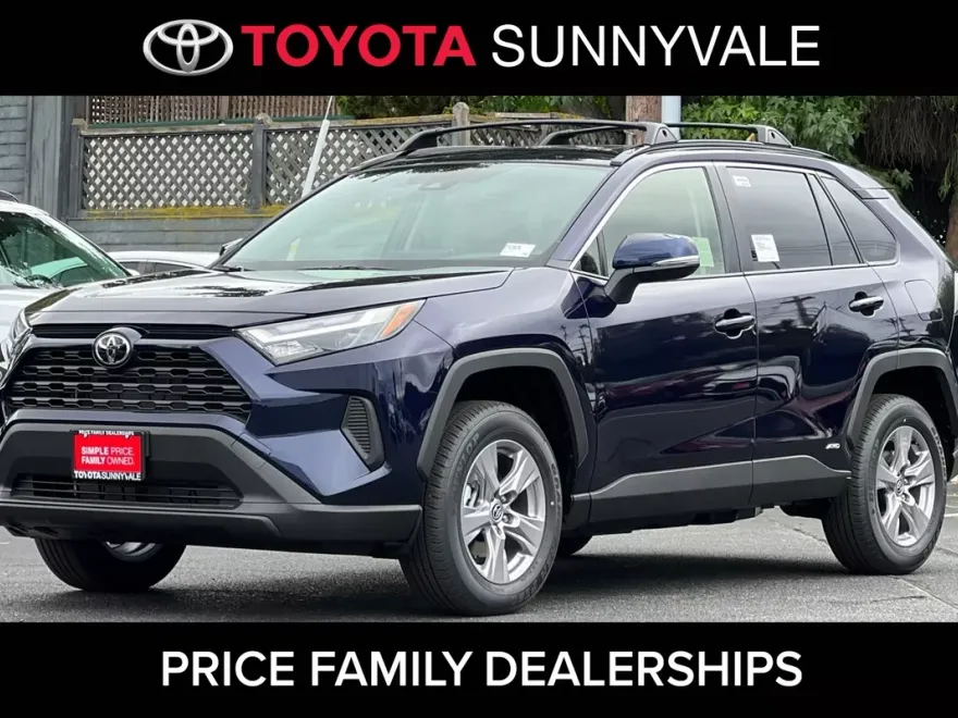 2025 Toyota RAV4 Hybrid XLE photo 1