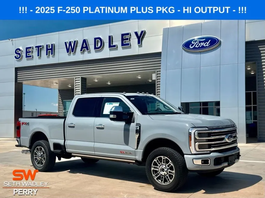 2025 Ford F-250 Platinum photo 1