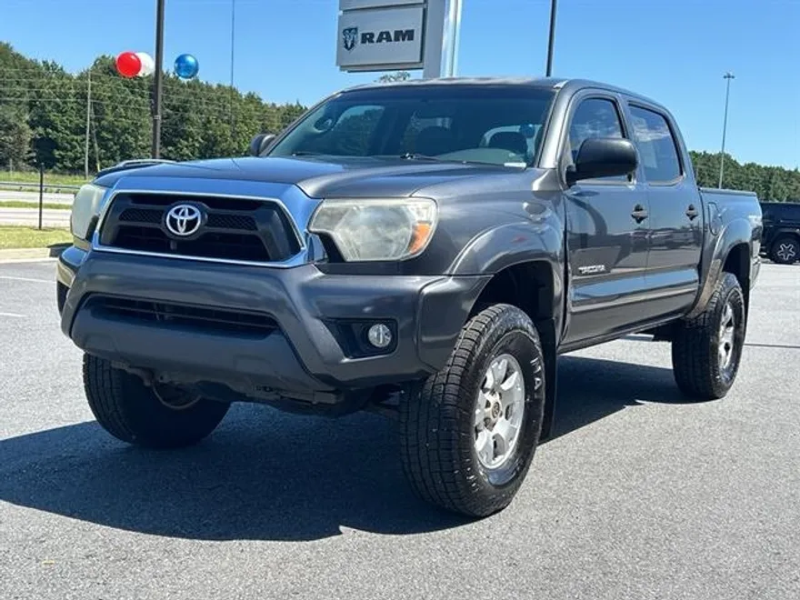 2014 Toyota Tacoma Base photo 1