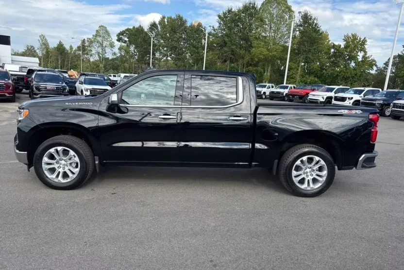 2026 Chevrolet Silverado 1500 LTZ photo 1