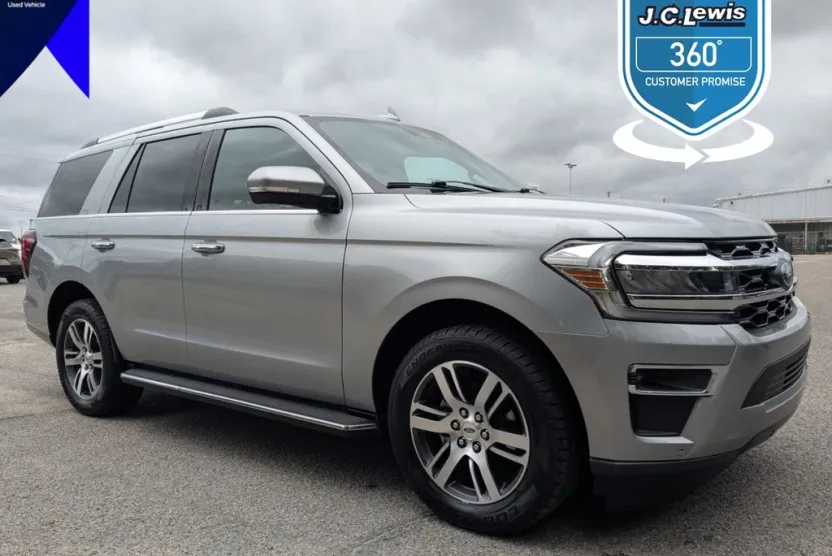 2023 Ford Expedition Limited photo 1