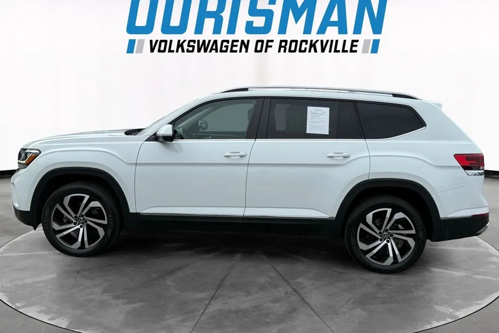 2022 Volkswagen Atlas SEL photo 1