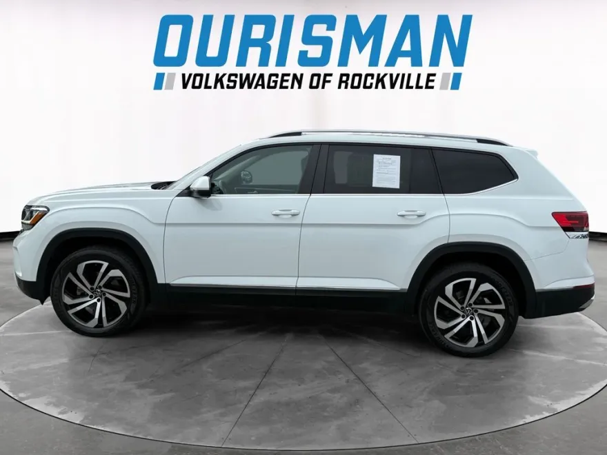 2022 Volkswagen Atlas SEL photo 1