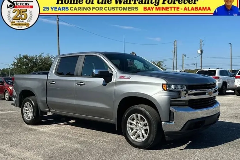 2021 Chevrolet Silverado 1500 LT photo 1