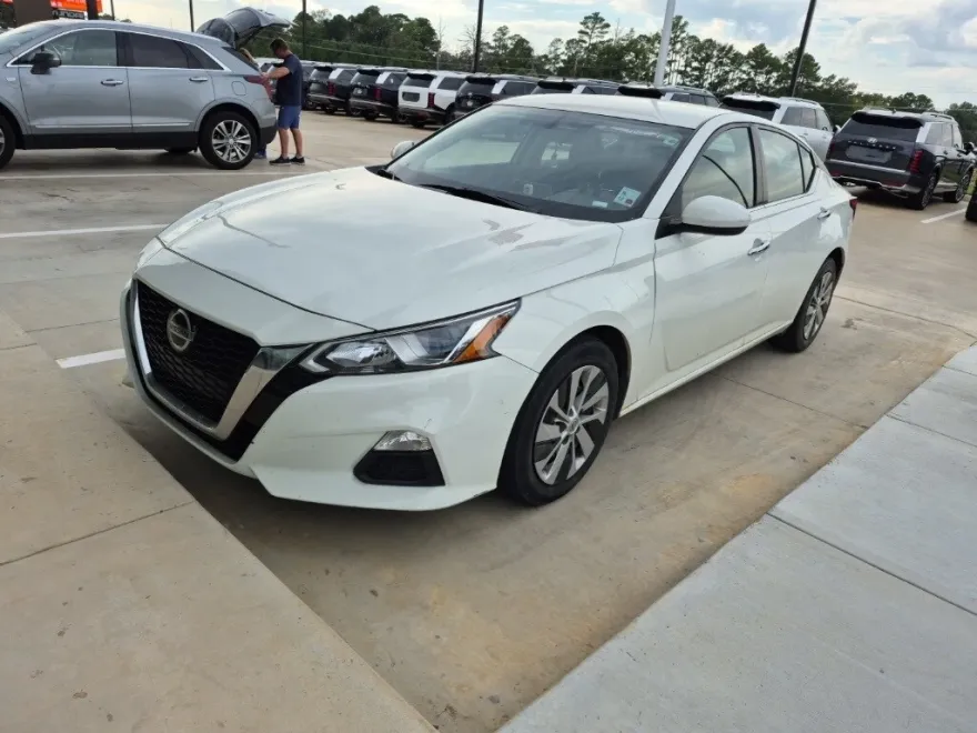2020 Nissan Altima 2.5 S photo 1