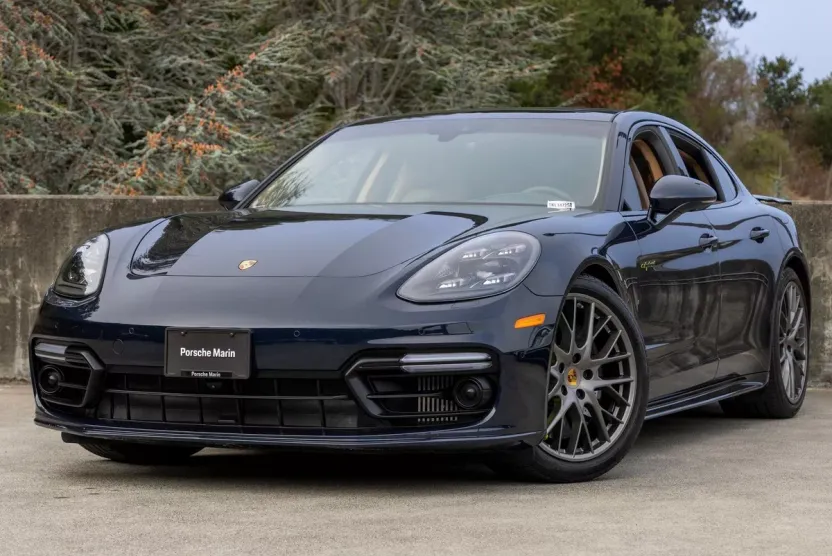 2019 Porsche Panamera Turbo S E-Hybrid photo 1