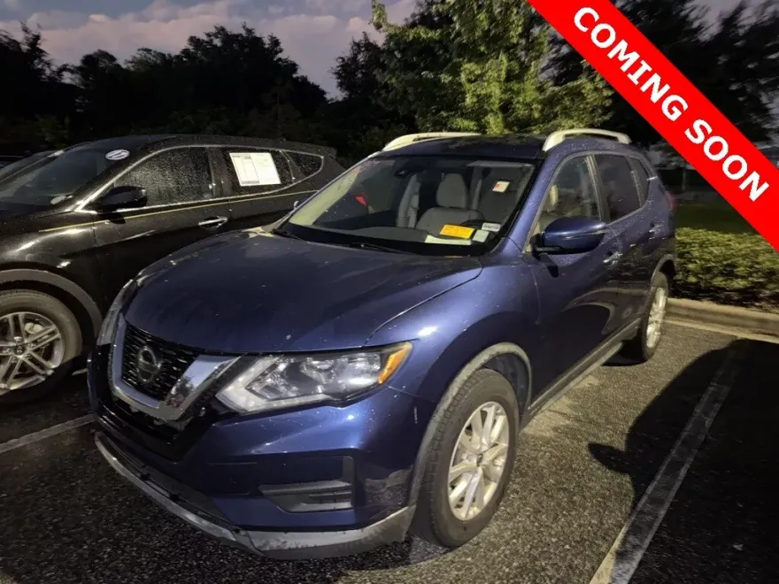 2020 Nissan Rogue SV photo 1