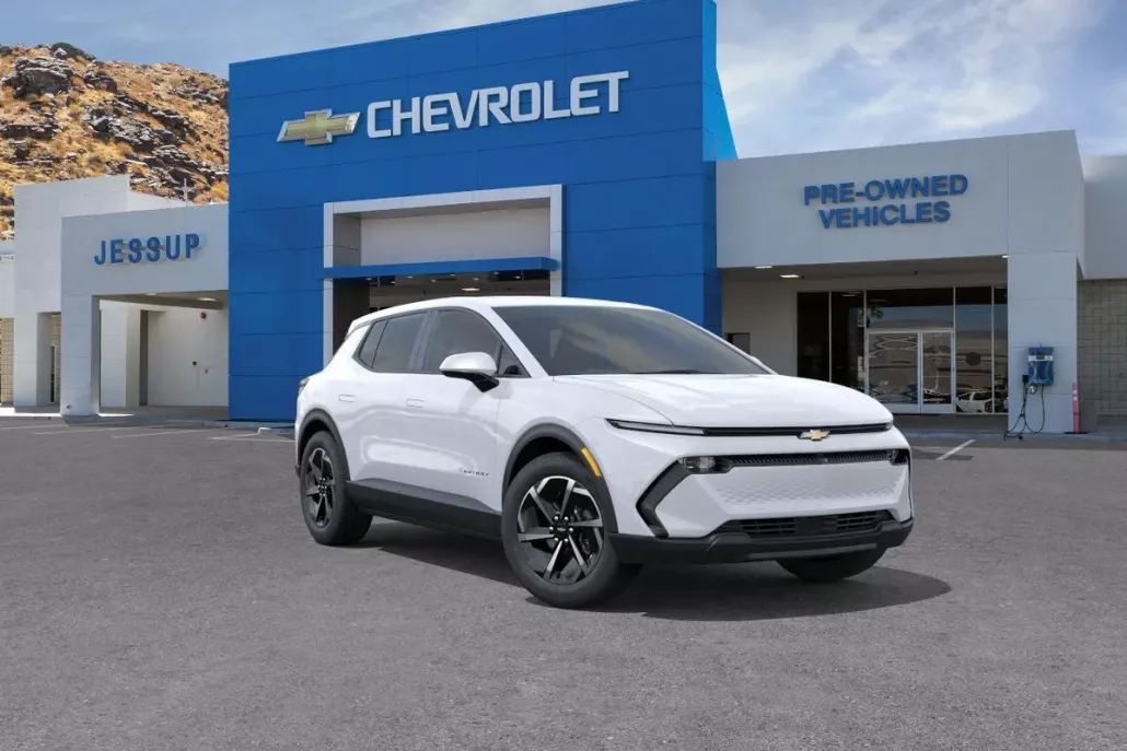 2026 Chevrolet Equinox EV 1LT photo 1