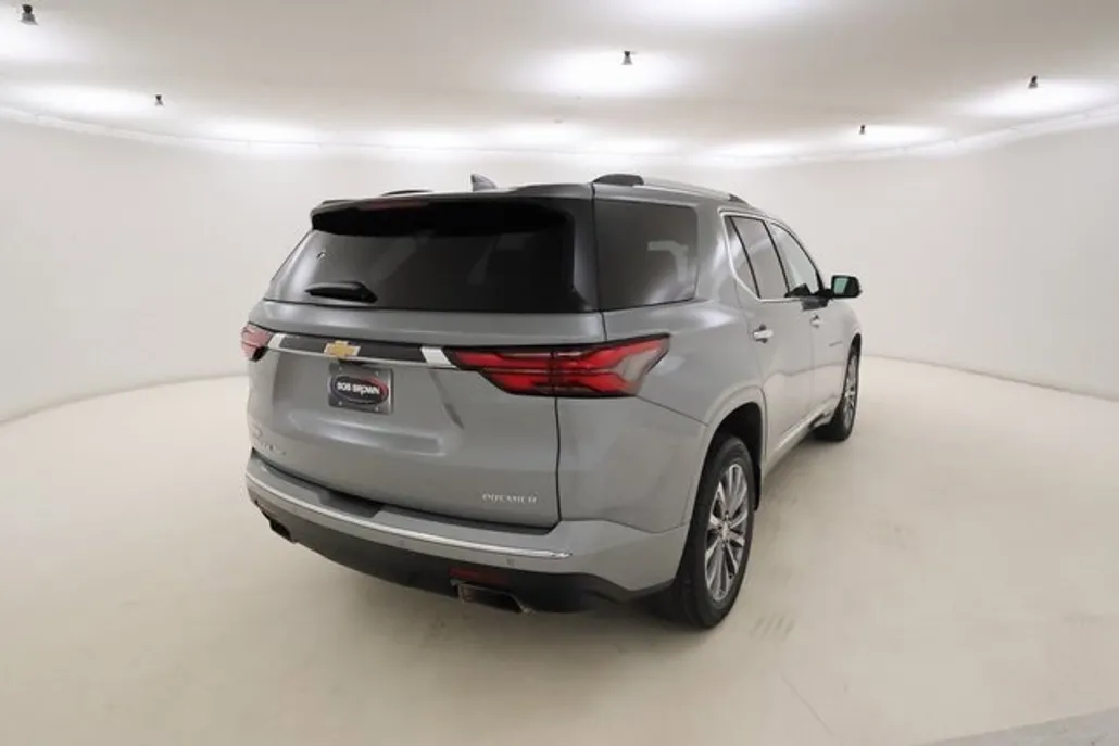 2023 Chevrolet Traverse Premier photo 1