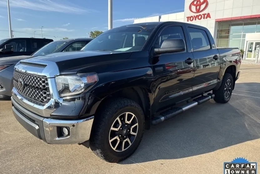 2021 Toyota Tundra SR5 CrewMax photo 1