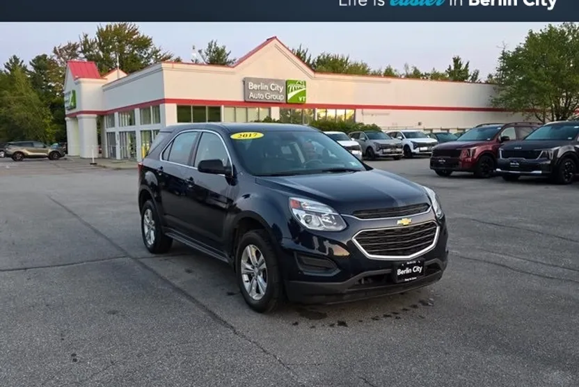 2017 Chevrolet Equinox LS photo 1