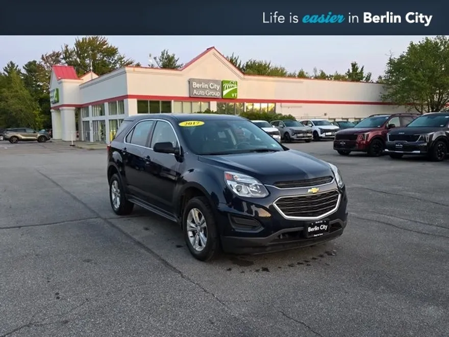 2017 Chevrolet Equinox LS photo 1