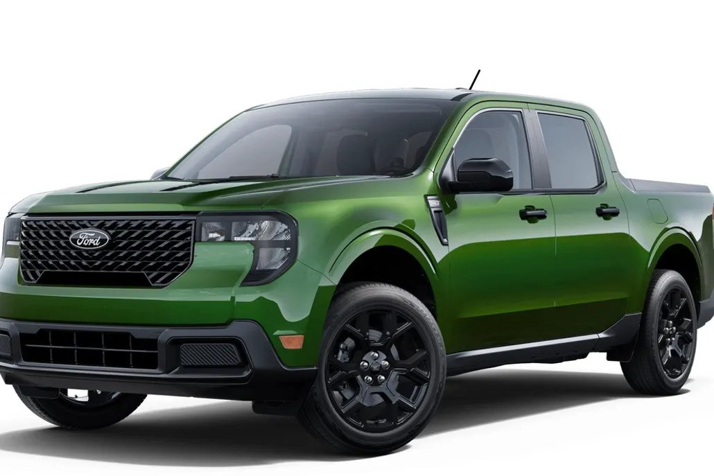 2025 Ford Maverick XLT photo 1