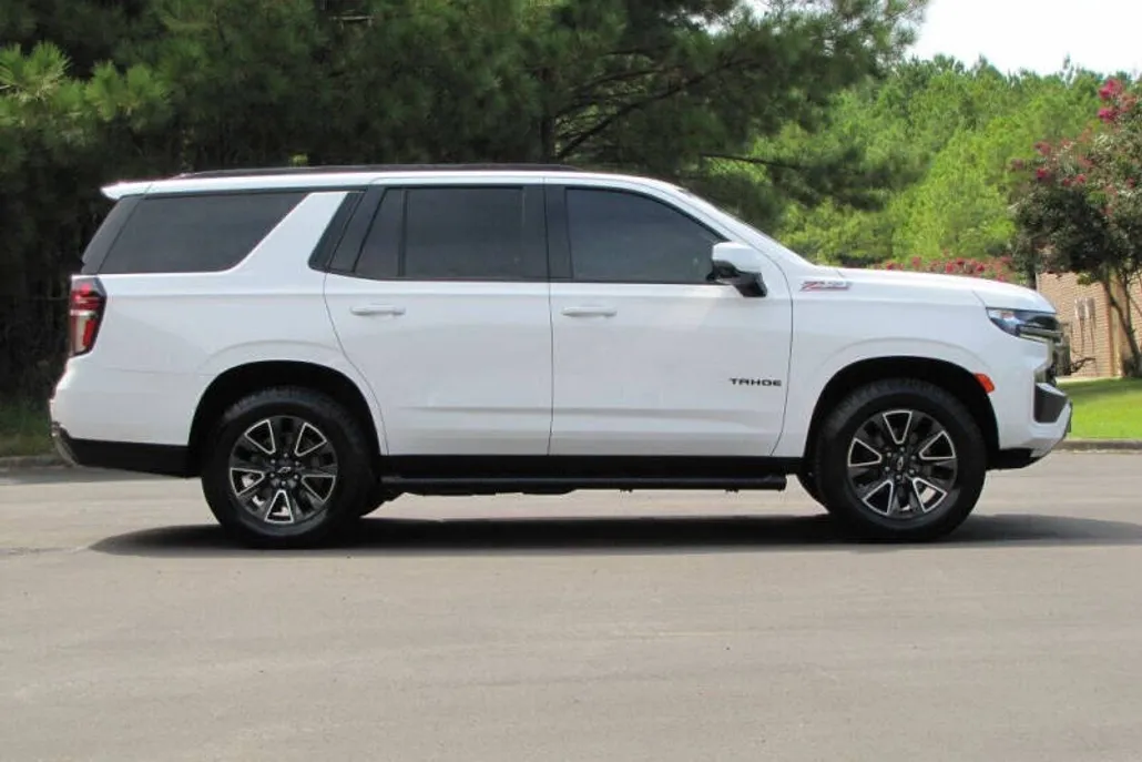 2021 Chevrolet Tahoe Z71 photo 1