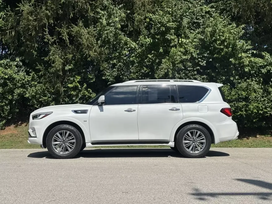 2018 Infiniti QX80 Base photo 1