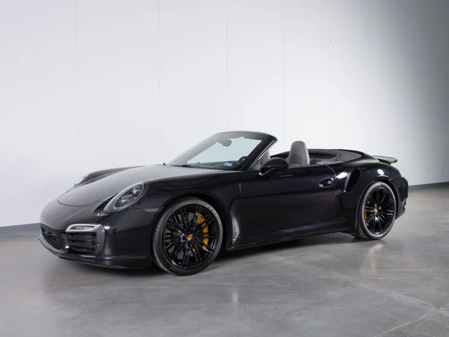 2016 Porsche 911 Turbo S photo 1