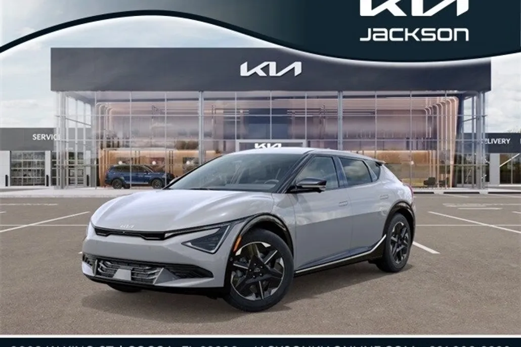 2025 Kia EV6 Wind photo 1